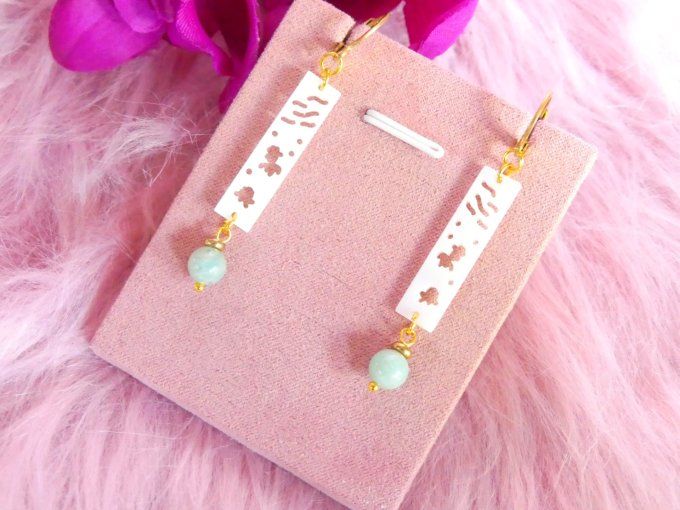Boucles d'oreilles en acier doré, barrette en nacre et amazonite