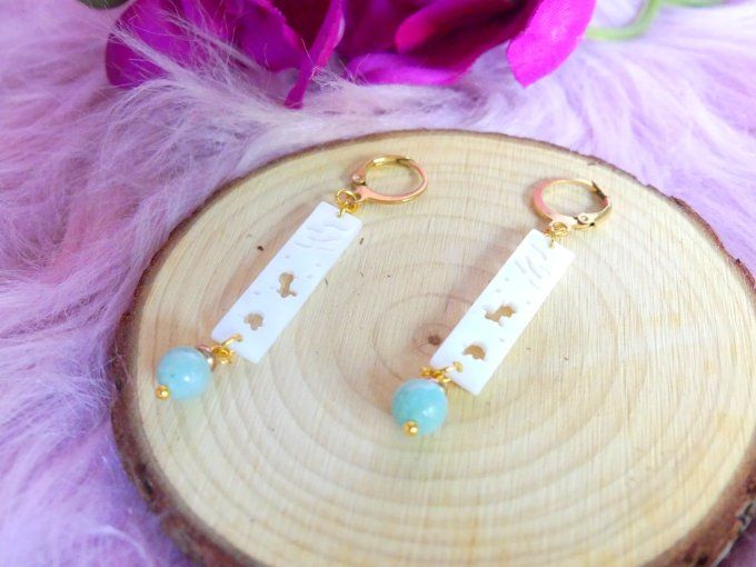 Boucles d'oreilles en acier doré, barrette en nacre et amazonite