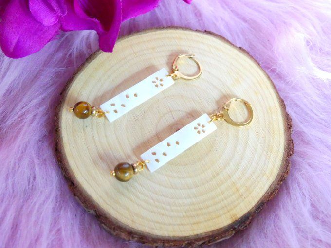 Boucles d'oreilles en acier doré, barrettes en nacre et oeil de tigre