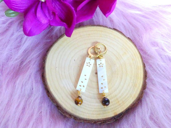 Boucles d'oreilles en acier doré, barrettes en nacre et oeil de tigre
