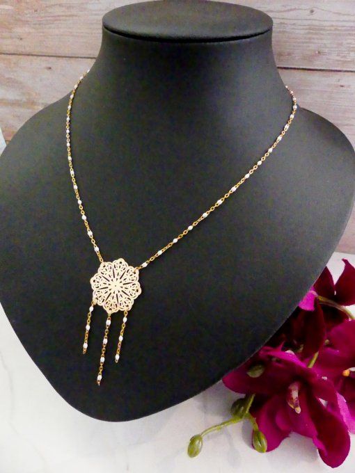 Collier court ethnique en acier inoxydable doré et blanc