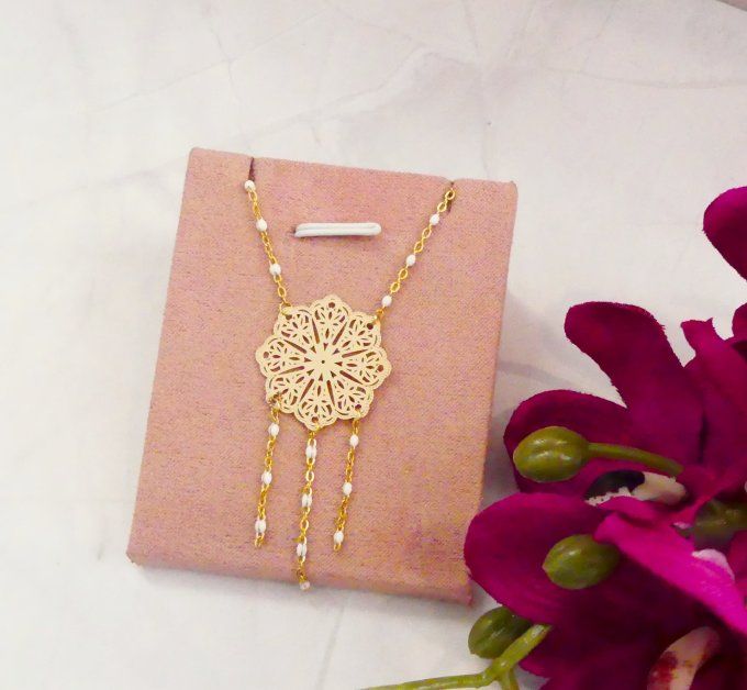 Collier court ethnique en acier inoxydable doré et blanc