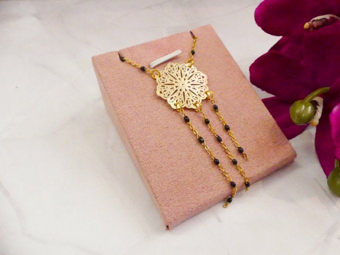 Collier court ethnique en acier inoxydable doré et noir