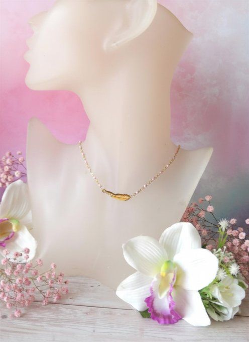 Collier court plume acier inoxydable doré et rose clair