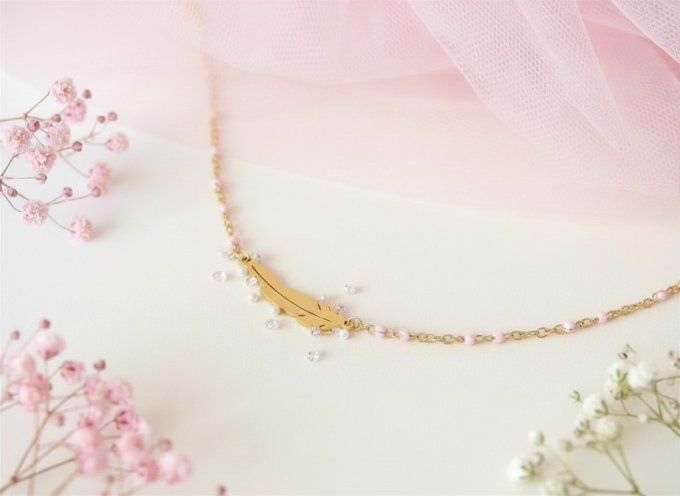 Collier court plume acier inoxydable doré et rose clair