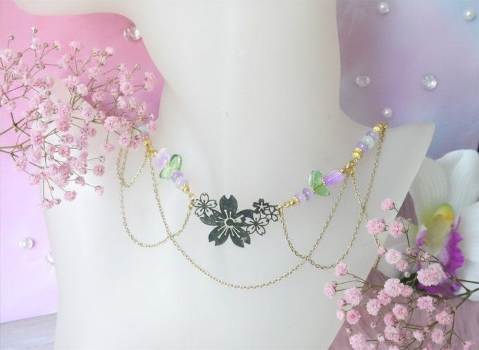 Collier Lolita en métal fantaisie argent et perles de verre tchèque
