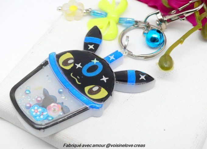 Porte clef secoue moi bubbletea Noctali Shiny